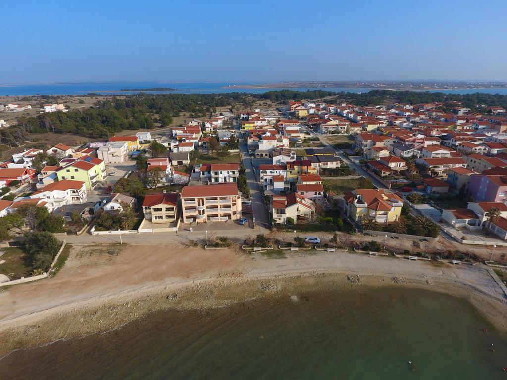 Apartments Tina P Vir Exterior foto